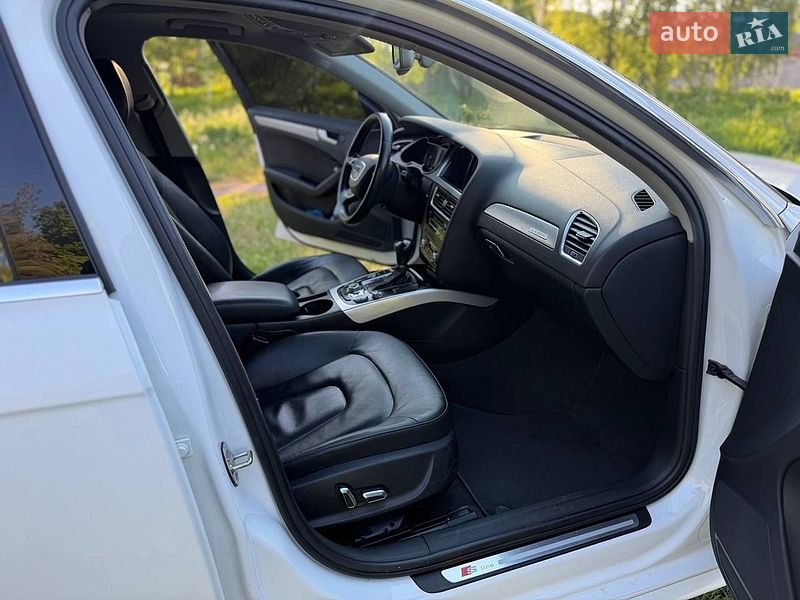 Седан Audi A4 2013 в Олександрії