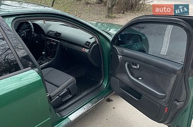 Седан Audi A4 2001 в Виннице