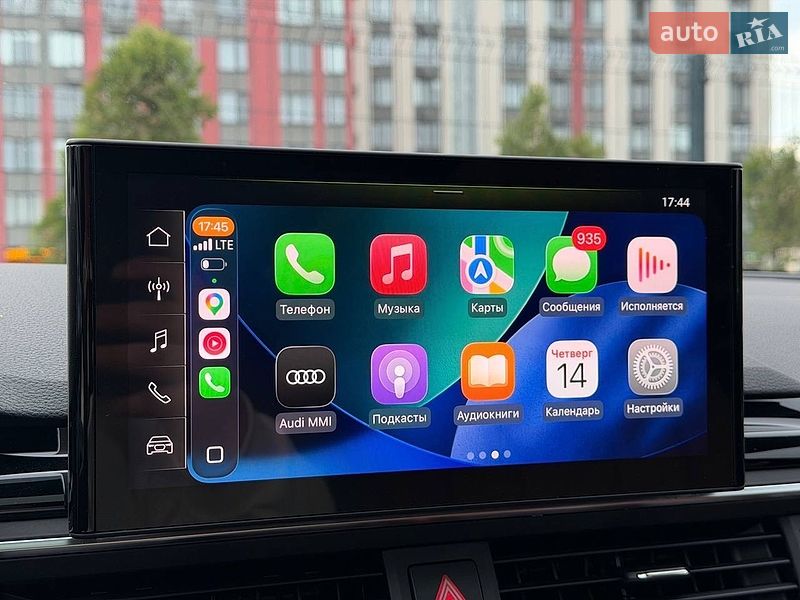 Седан Audi A4 2021 в Киеве