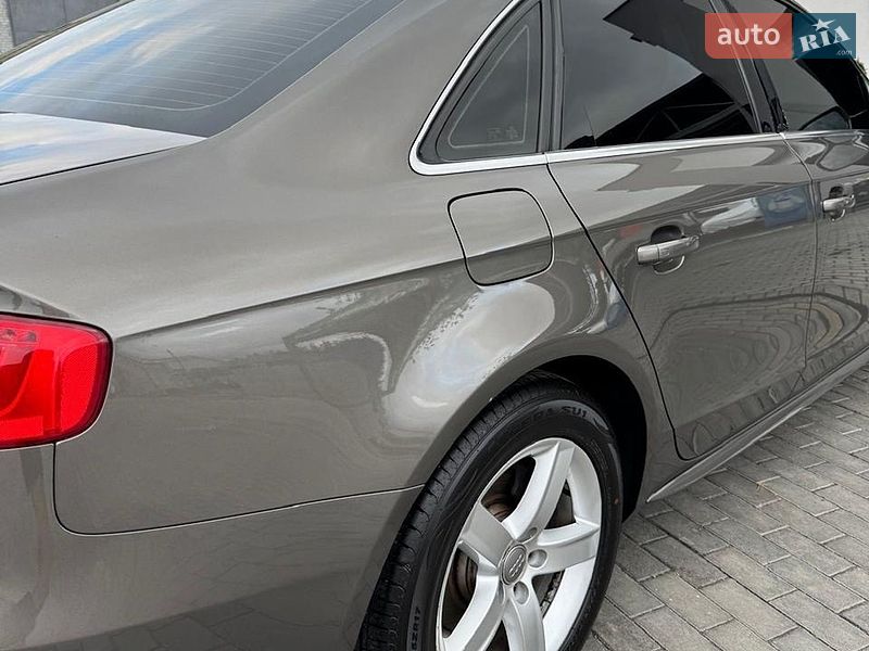 Седан Audi A4 2012 в Запорожье