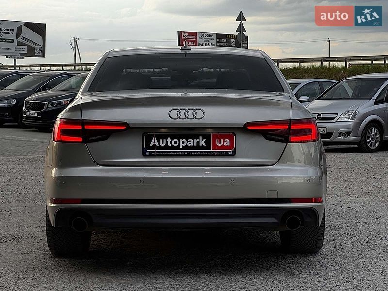 Седан Audi A4 2016 в Львове