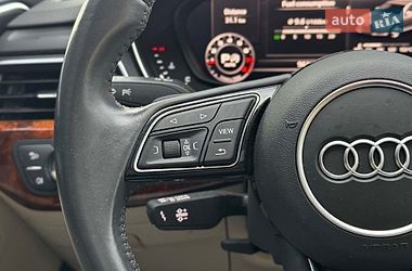 Седан Audi A4 2016 в Львове