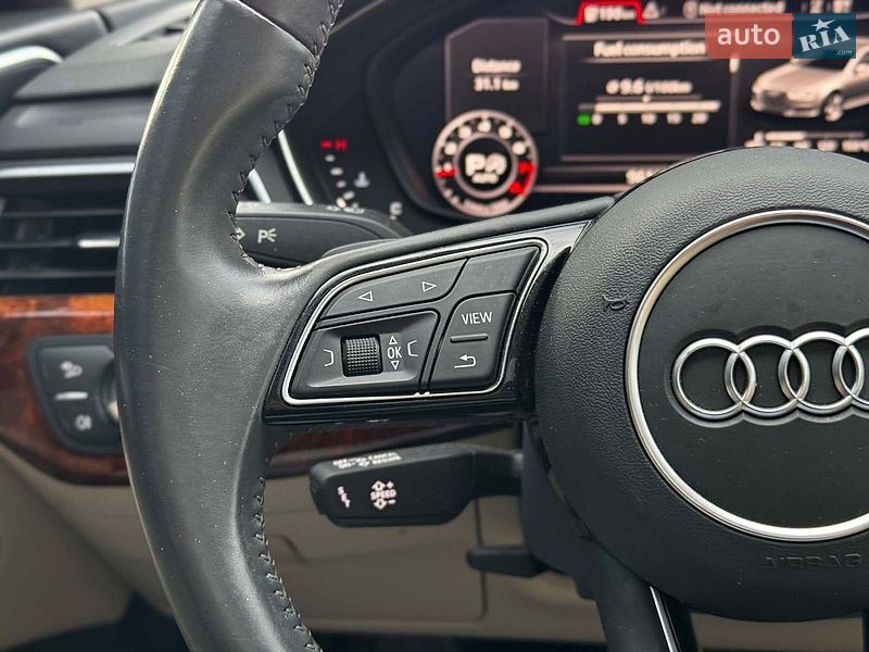 Седан Audi A4 2016 в Львове