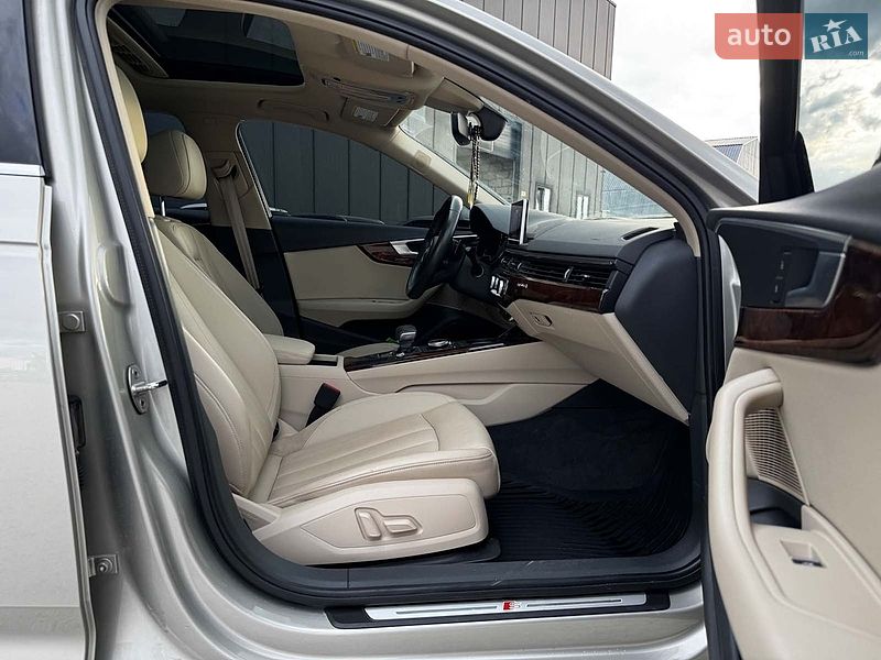 Седан Audi A4 2016 в Львове