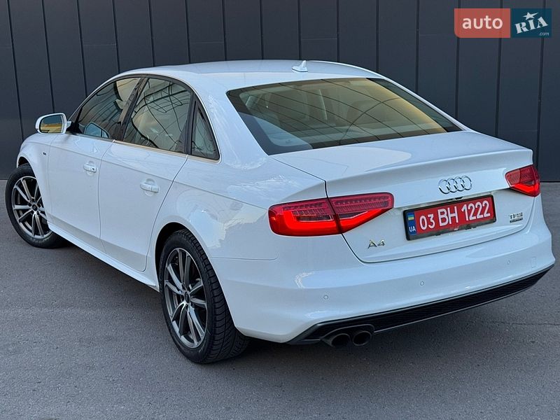 Седан Audi A4 2015 в Рівному