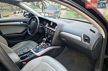 Седан Audi A4 2014 в Киеве