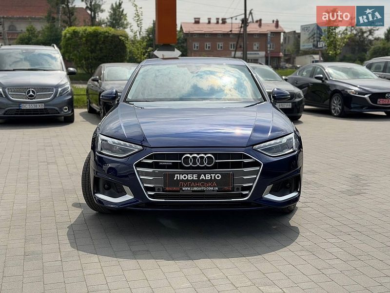 Седан Audi A4 2021 в Львове