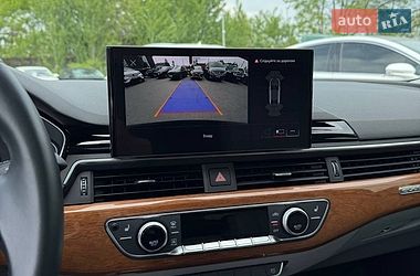 Седан Audi A4 2021 в Львове