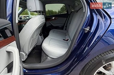 Седан Audi A4 2021 в Львове