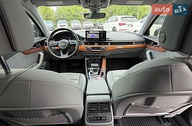 Седан Audi A4 2021 в Львове