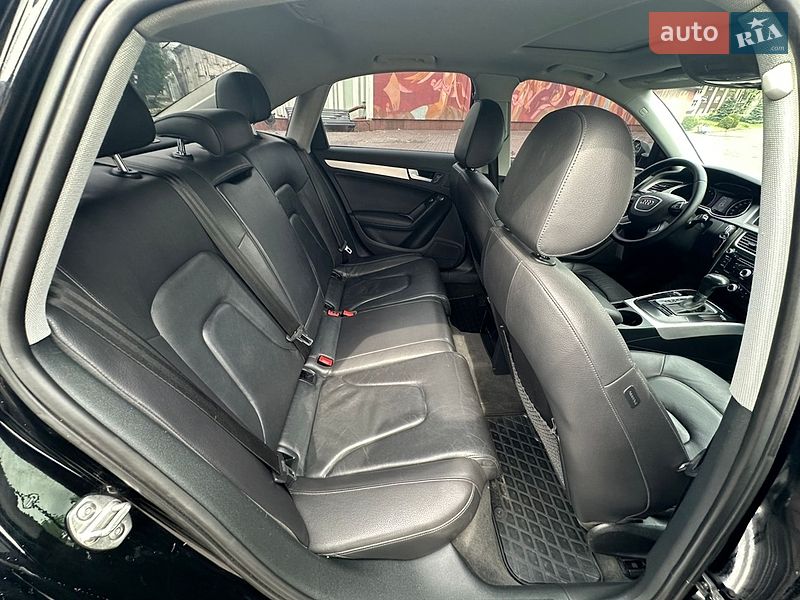 Седан Audi A4 2013 в Дніпрі