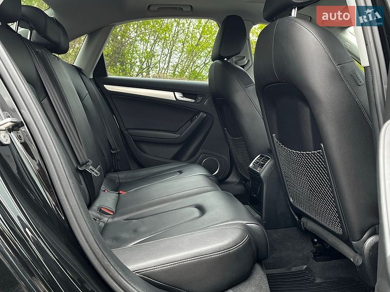 Седан Audi A4 2016 в Луцьку