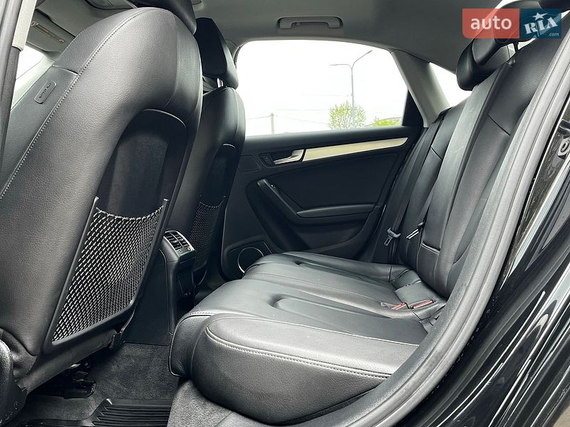 Седан Audi A4 2016 в Луцьку