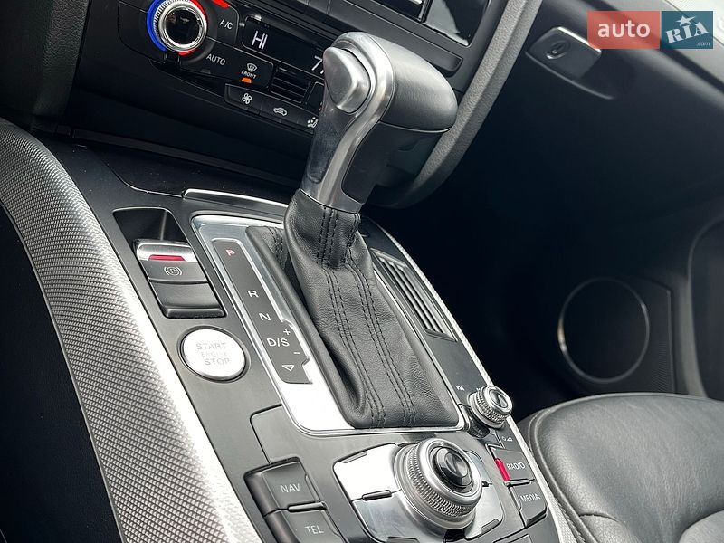 Седан Audi A4 2016 в Луцьку