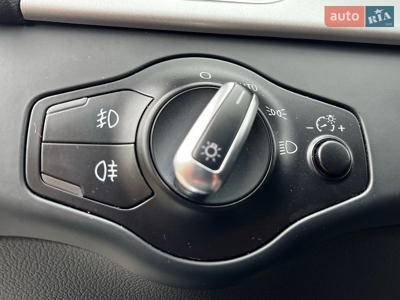 Седан Audi A4 2016 в Луцьку