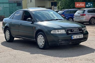 Седан Audi A4 1995 в Виннице
