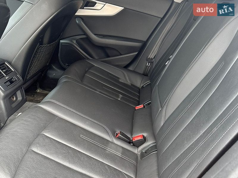 Седан Audi A4 2016 в Новоархангельске