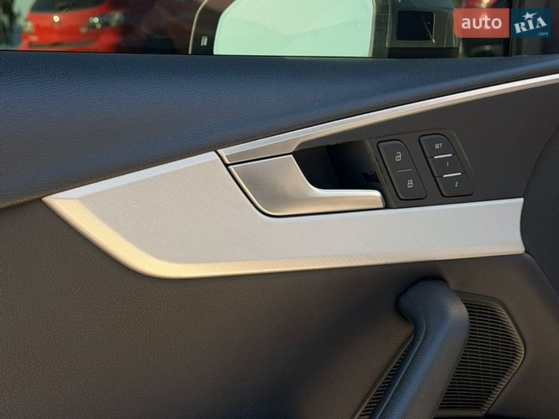 Седан Audi A4 2016 в Черкассах