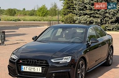 Седан Audi A4 2018 в Ивано-Франковске