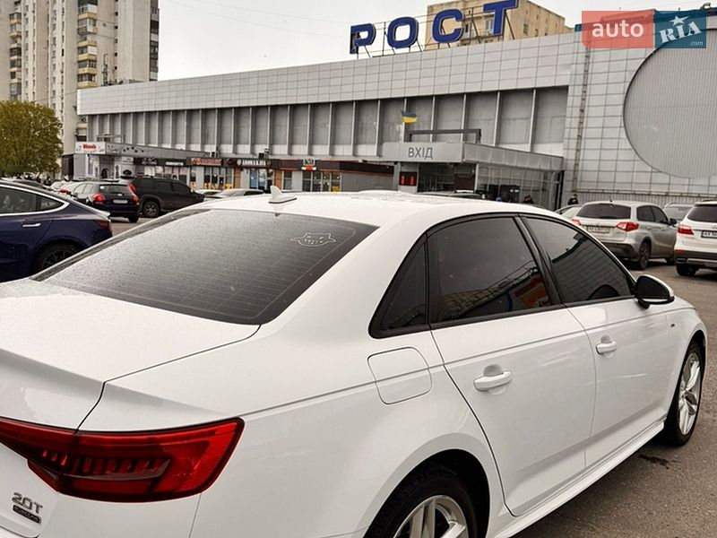 Седан Audi A4 2016 в Харькове