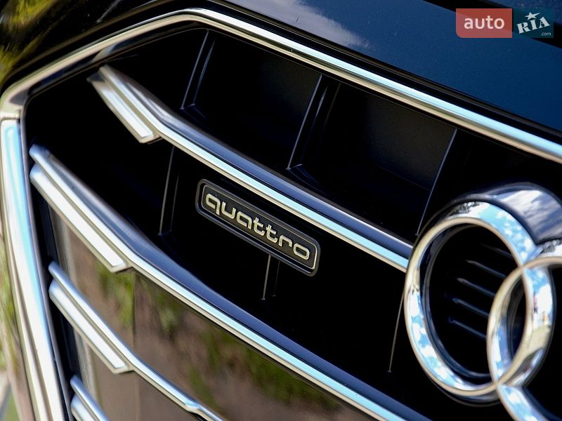 Седан Audi A4 2023 в Киеве