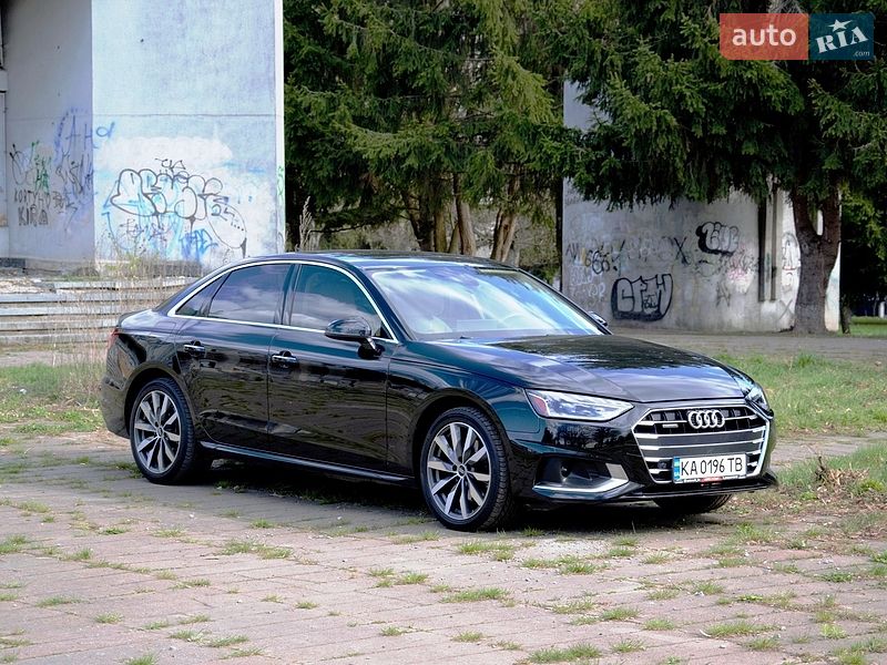 Седан Audi A4 2023 в Киеве
