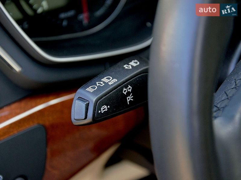 Седан Audi A4 2023 в Киеве