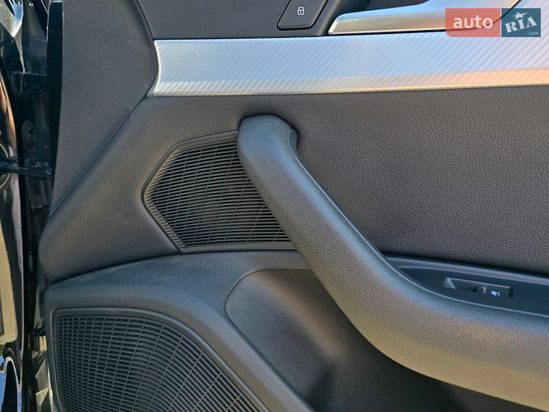 Седан Audi A4 2016 в Хмельницком