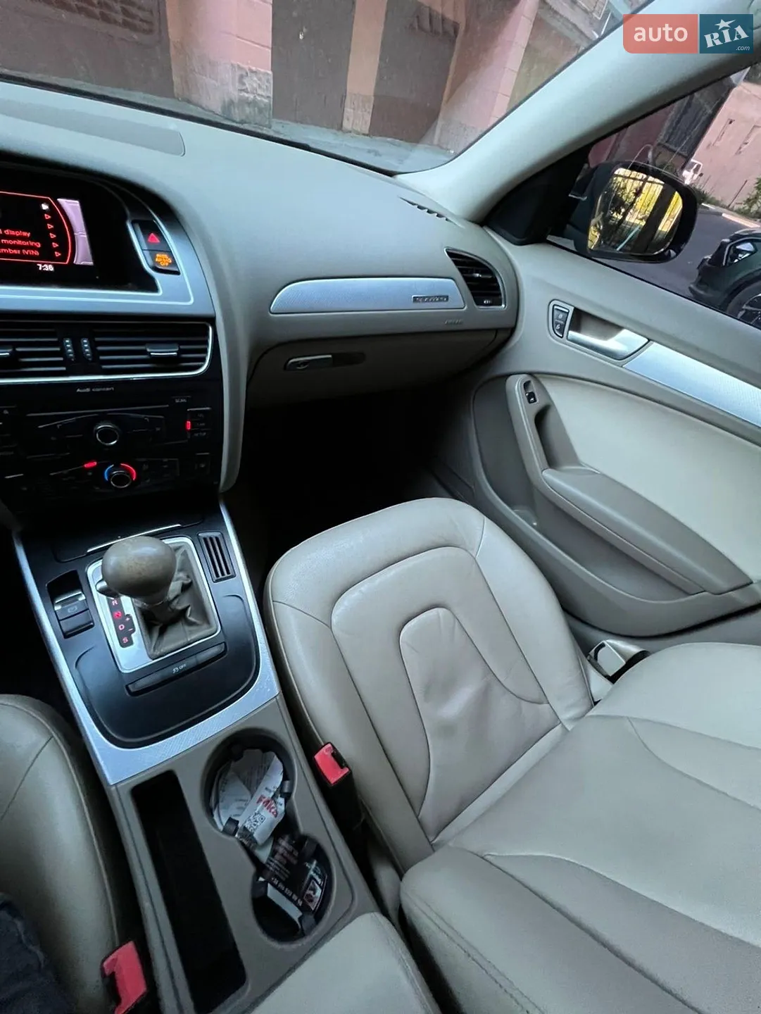 2011 Audi A4 - мініатюра 26
