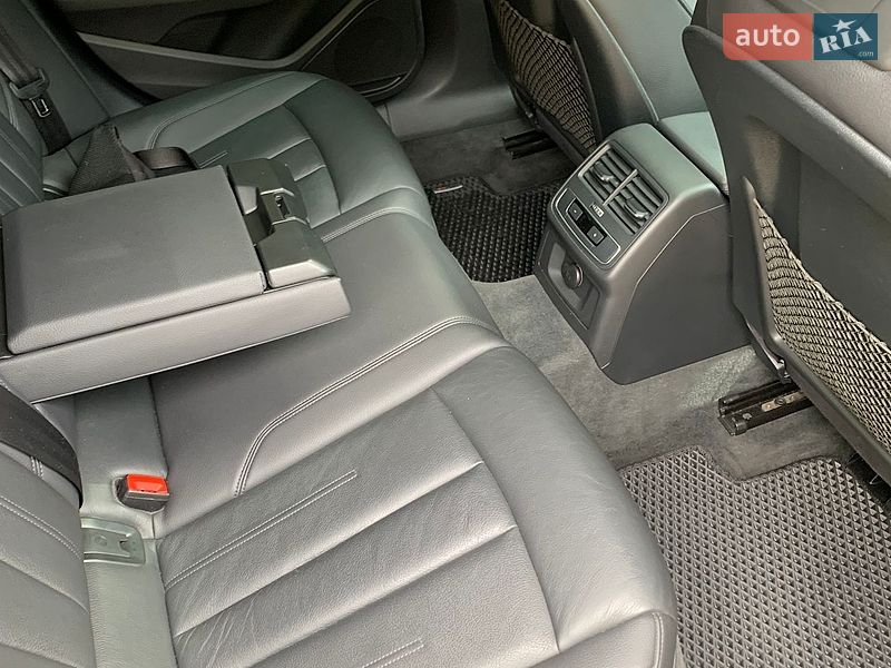 Седан Audi A4 2016 в Ірпені