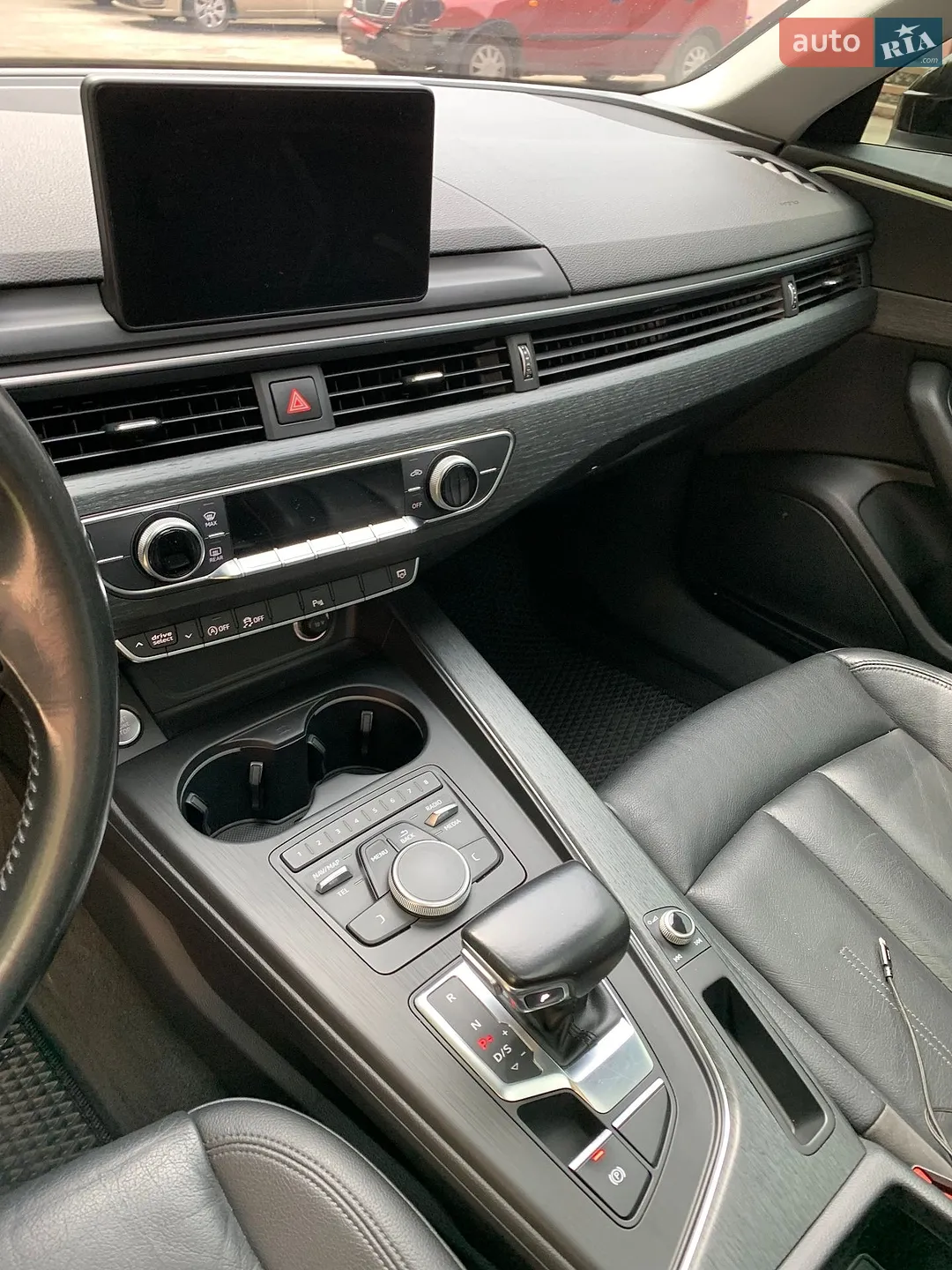 2016 Audi A4 - мініатюра 16