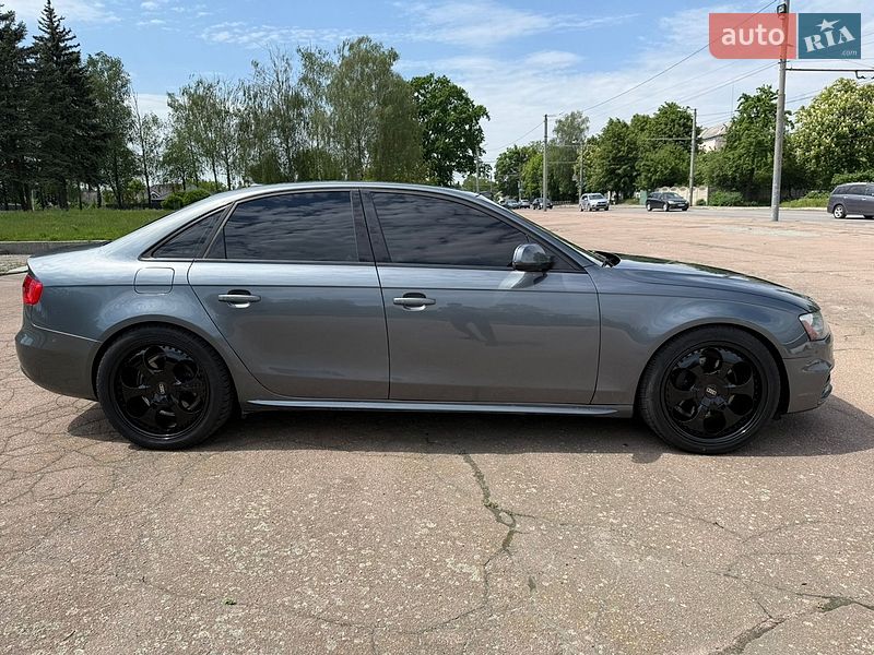 Седан Audi A4 2013 в Житомирі