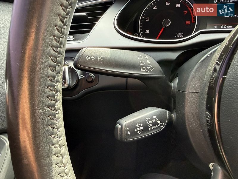 Седан Audi A4 2013 в Житомирі