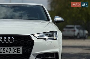Седан Audi A4 2016 в Львове