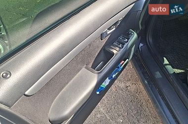Седан Audi A4 2003 в Києві