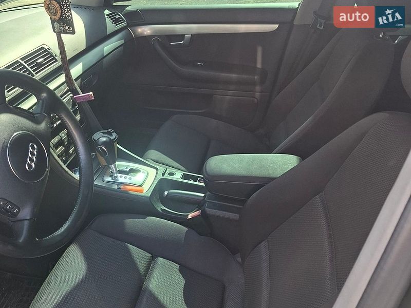Седан Audi A4 2003 в Києві