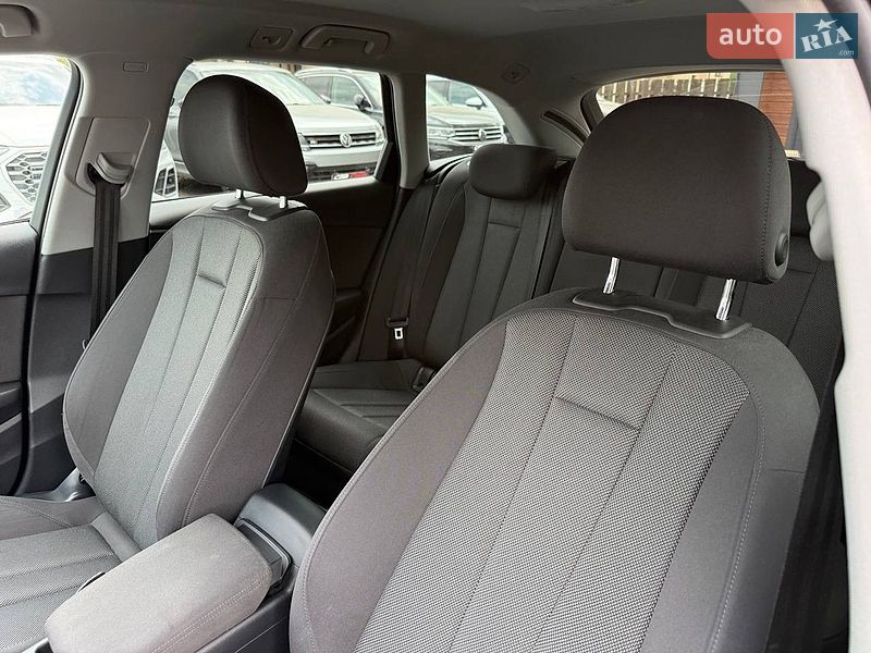 Универсал Audi A4 2016 в Стрые