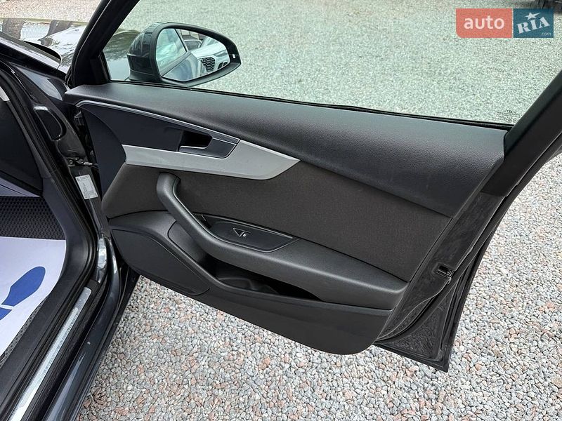 Универсал Audi A4 2016 в Стрые