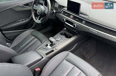 Седан Audi A4 2016 в Самборі