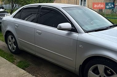 Седан Audi A4 2004 в Долині