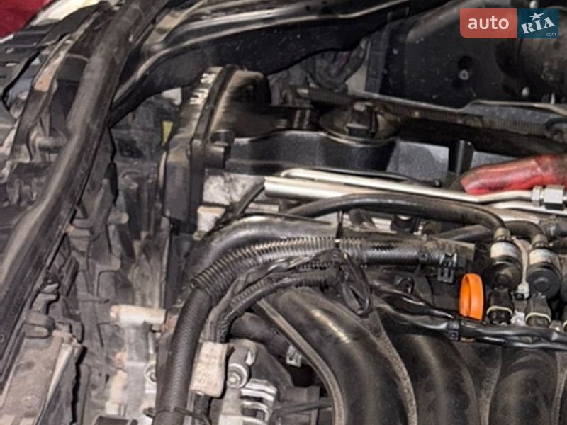Седан Audi A4 2004 в Долині