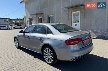 Седан Audi A4 2014 в Луцке
