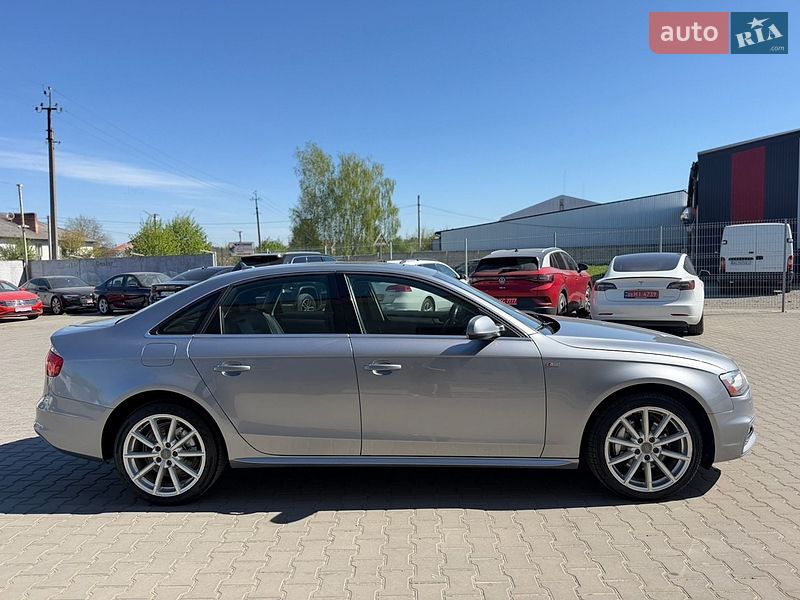 Седан Audi A4 2014 в Луцке