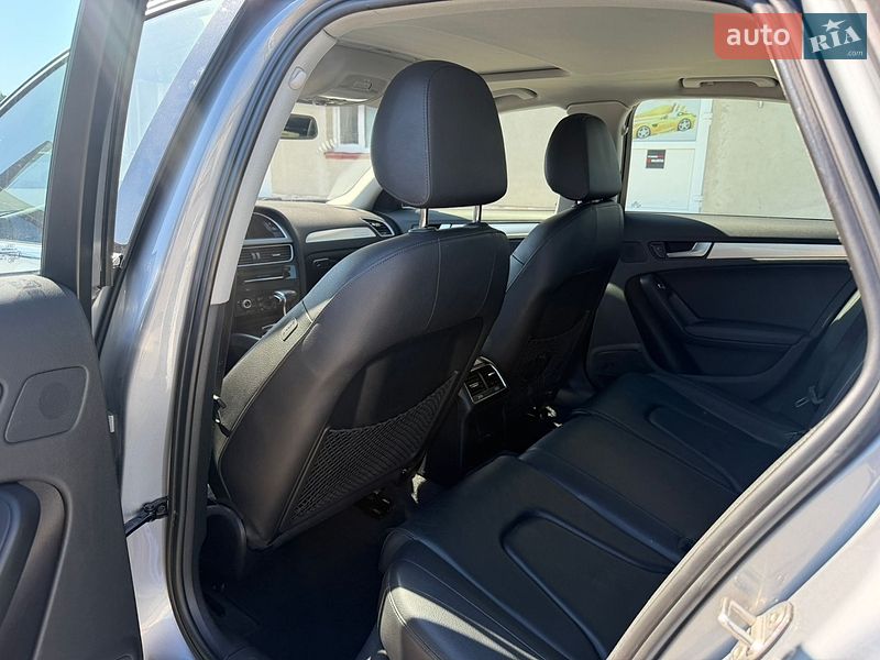 Седан Audi A4 2014 в Луцке