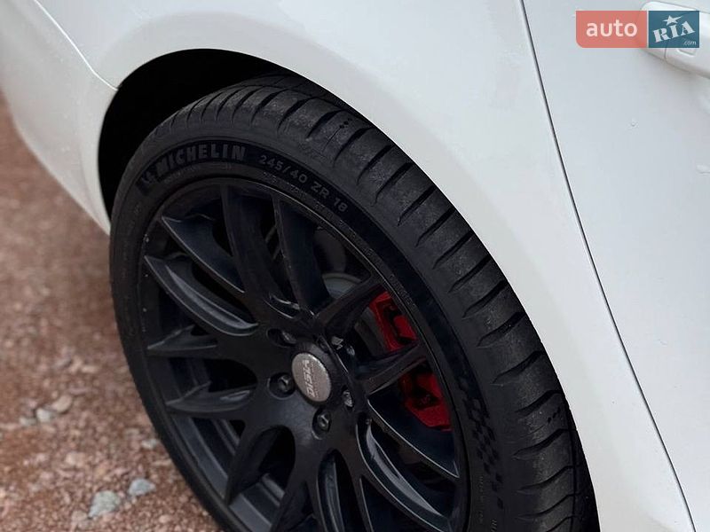 Седан Audi A4 2011 в Ирпене