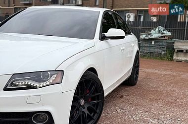 Седан Audi A4 2011 в Ирпене