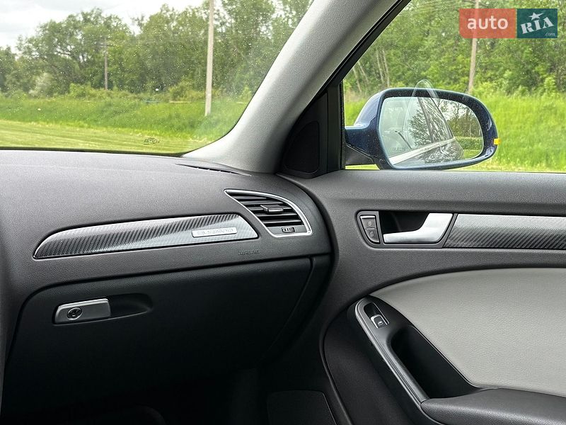 Седан Audi A4 2012 в Тернополе