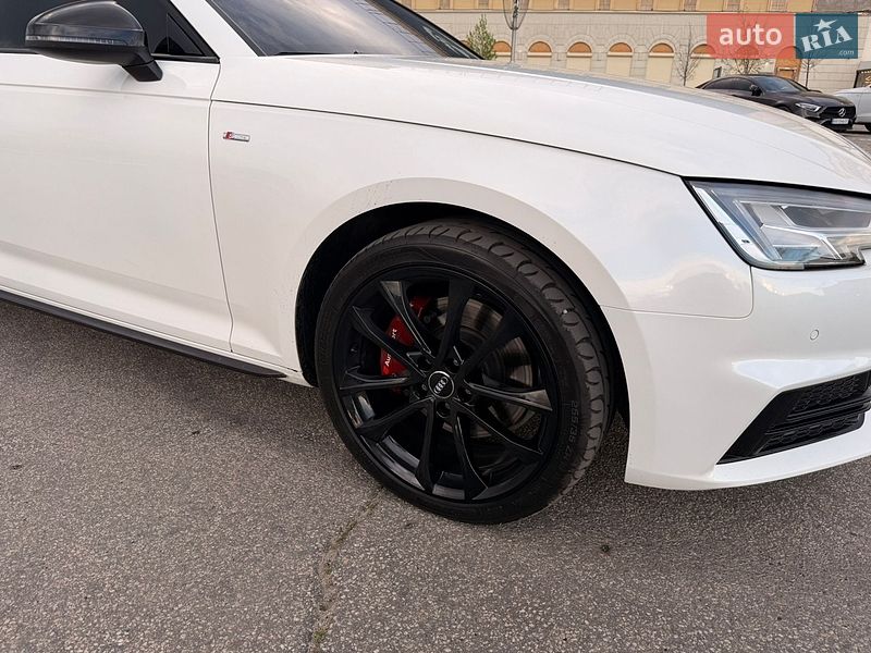 Седан Audi A4 2016 в Харькове