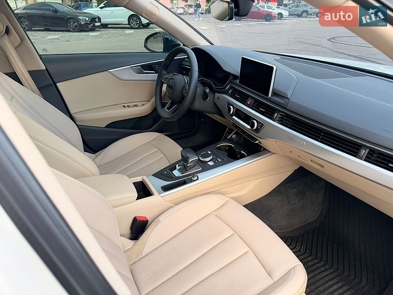 Седан Audi A4 2016 в Харькове