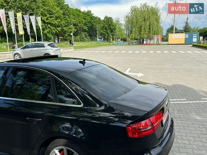Седан Audi A4 2013 в Вінниці